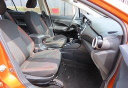 2022 Nissan Versa SR - Image 29