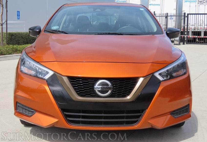 2022 Nissan Versa SR - Image 12