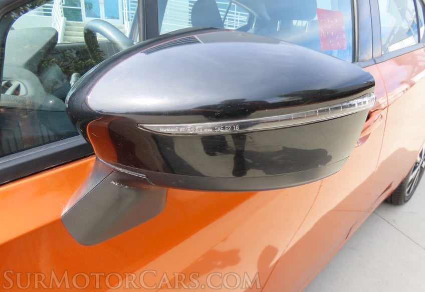 2022 Nissan Versa SR - Image 16