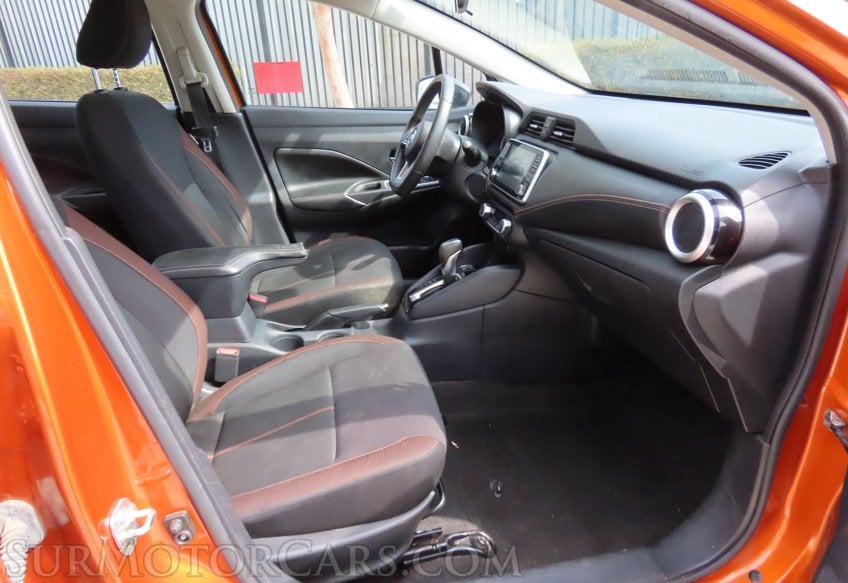 2022 Nissan Versa SR - Image 25