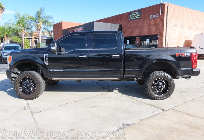 2019 Ford F-250 Super Duty Limted - Image 6