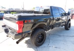 2019 Ford F-250 Super Duty Limted - Image 9
