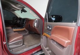 2017 Chevrolet Silverado 1500 High Country - Image 24