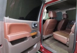 2017 Chevrolet Silverado 1500 High Country - Image 25