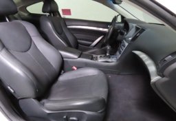2015 Infiniti Q60 Coupe Journey - Image 23