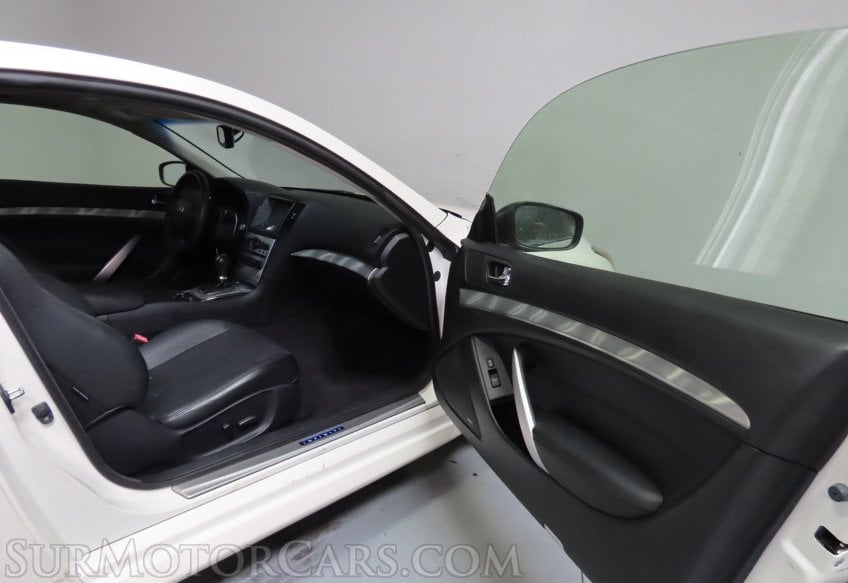 2015 Infiniti Q60 Coupe Journey - Image 26