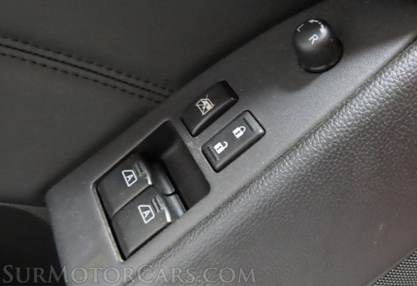 2015 Infiniti Q60 Coupe Journey - Image 41
