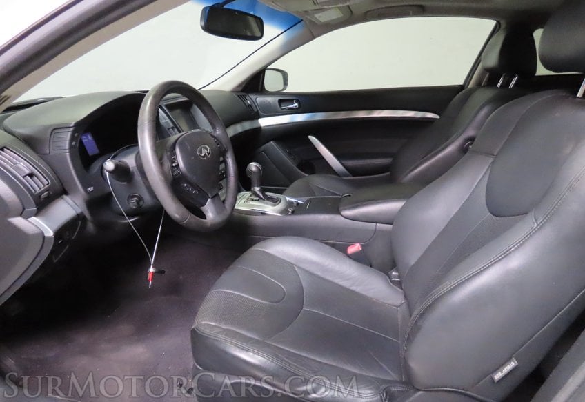 2015 Infiniti Q60 Coupe Journey - Image 22
