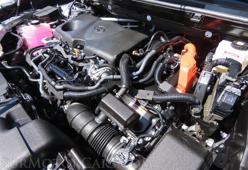 2025 Toyota RAV4 Hybrid XLE - Image 38