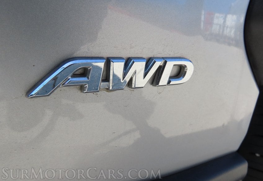 2025 Toyota RAV4 Hybrid XLE - Image 15