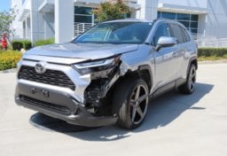 2025 Toyota RAV4 Hybrid XLE - Image 4