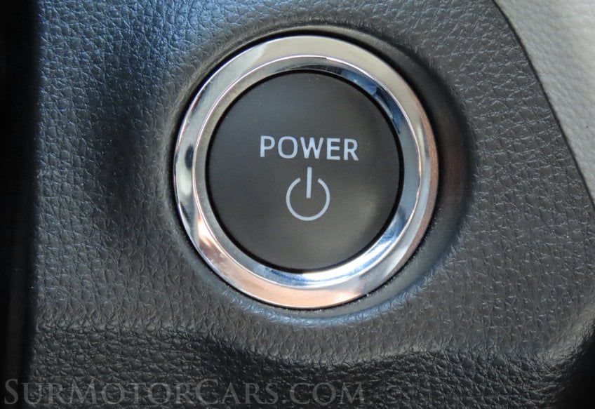 2025 Toyota RAV4 Hybrid XLE - Image 30