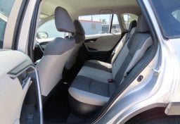 2025 Toyota RAV4 Hybrid XLE - Image 22