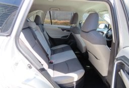 2025 Toyota RAV4 Hybrid XLE - Image 23
