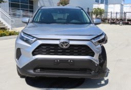 2025 Toyota RAV4 Hybrid XLE - Image 12