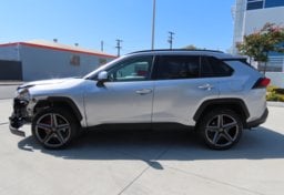 2025 Toyota RAV4 Hybrid XLE - Image 6