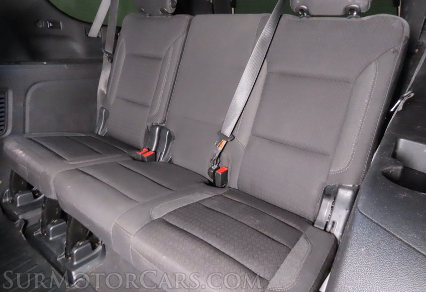 2023 Chevrolet Suburban LS - Image 31