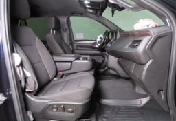 2023 Chevrolet Suburban LS - Image 28