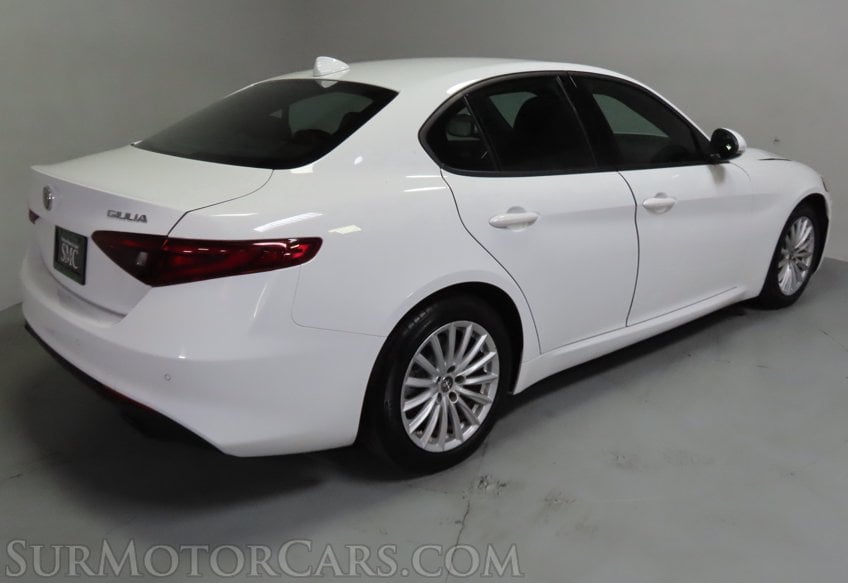 2023 Alfa Romeo Giulia Sprint - Image 10
