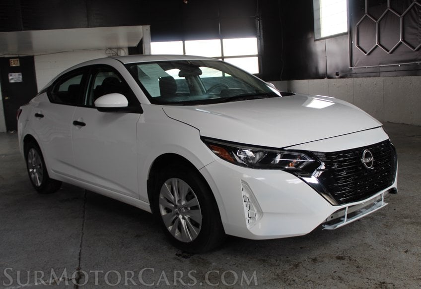 2025 Nissan Sentra - Image 3
