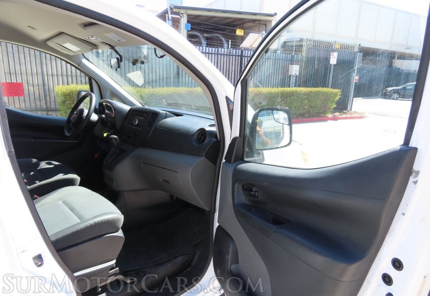 2017 Chevrolet City Express LT - Image 18