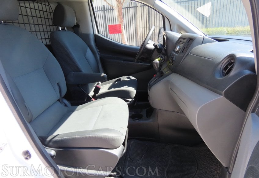 2017 Chevrolet City Express LT - Image 22