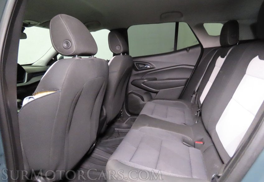 2025 Chevrolet Trax LS - Image 29