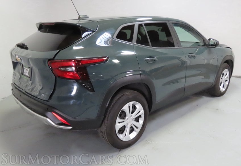 2025 Chevrolet Trax LS - Image 8
