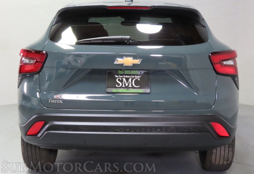 2025 Chevrolet Trax LS - Image 11