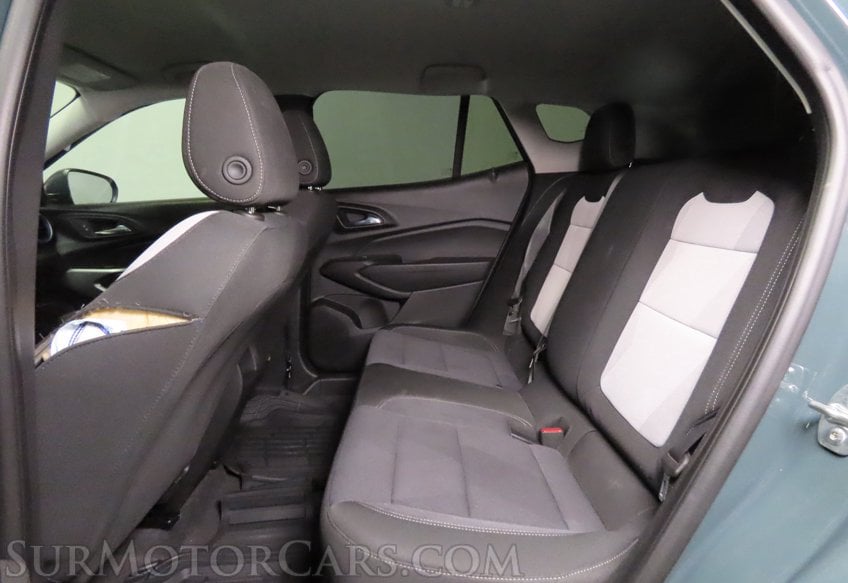 2025 Chevrolet Trax LS - Image 35