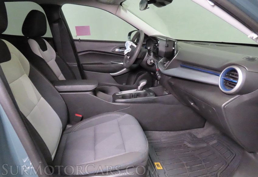 2025 Chevrolet Trax LS - Image 24