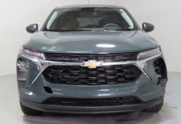 2025 Chevrolet Trax LS - Image 12