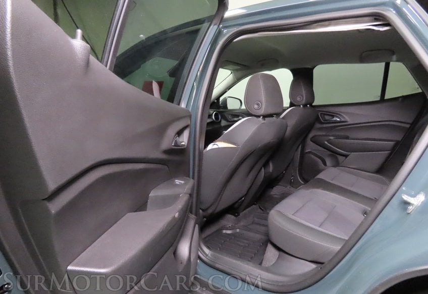 2025 Chevrolet Trax LS - Image 36