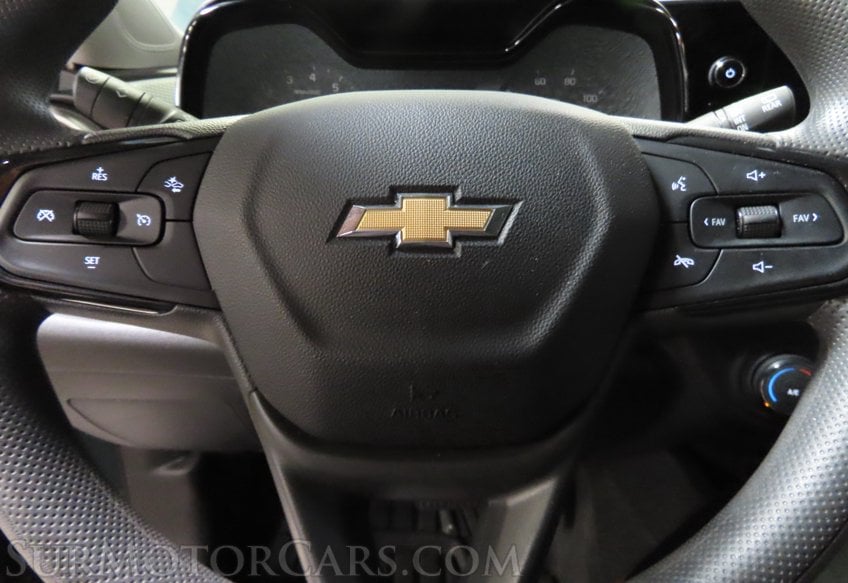 2025 Chevrolet Trax LS - Image 15