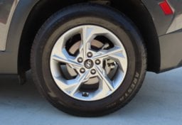 2023 Hyundai TUCSON SEL - Image 18