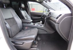 2019 Jeep Grand Cherokee Altitude - Image 28