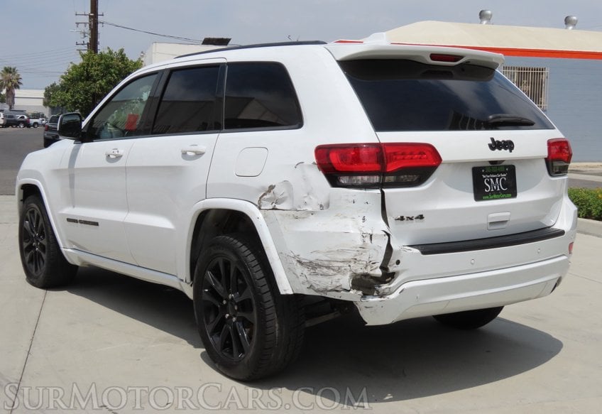 2019 Jeep Grand Cherokee Altitude - Image 10