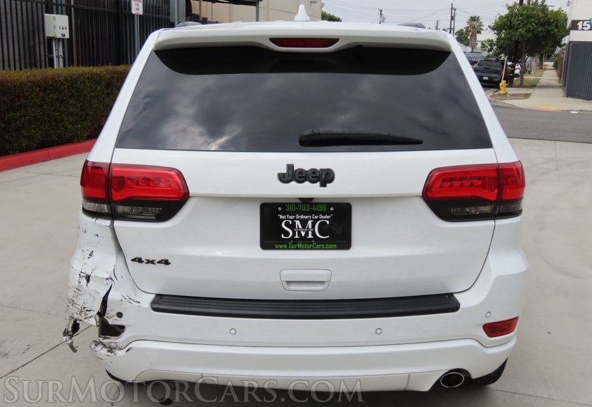2019 Jeep Grand Cherokee Altitude - Image 11