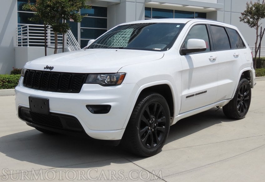 2019 Jeep Grand Cherokee Altitude - Image 4