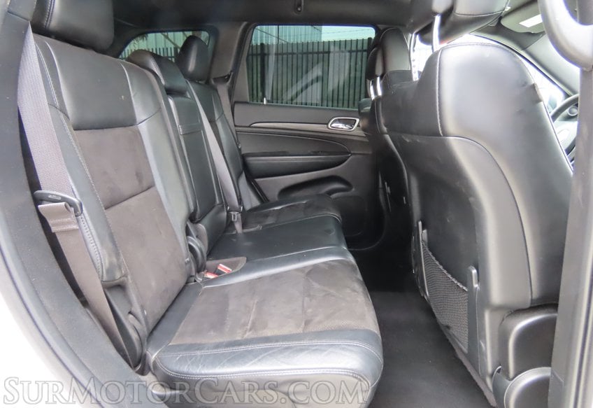 2019 Jeep Grand Cherokee Altitude - Image 30