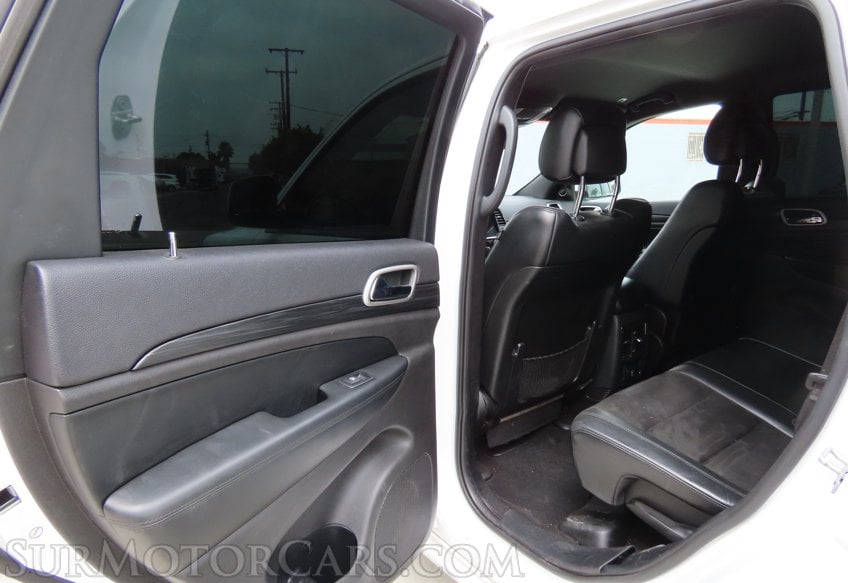 2019 Jeep Grand Cherokee Altitude - Image 21