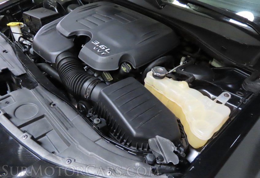 2022 Chrysler 300 Touring - Image 50