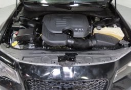 2022 Chrysler 300 Touring - Image 48