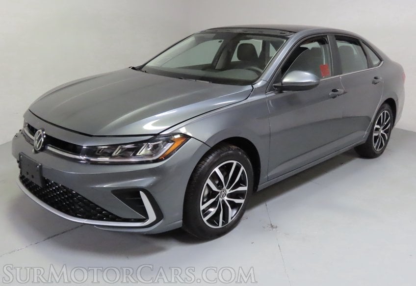 2026 Volkswagen Jetta SE - Image 2