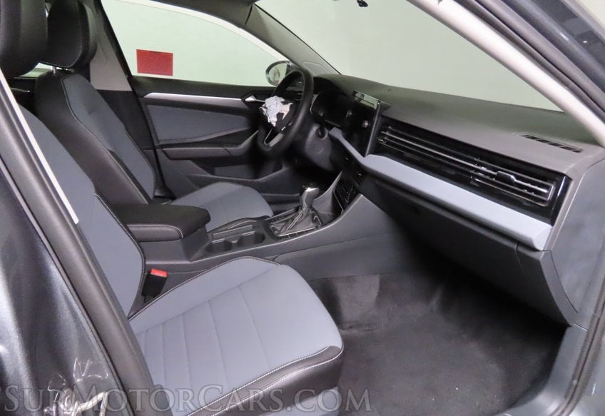 2026 Volkswagen Jetta SE - Image 40