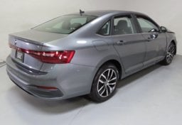 2026 Volkswagen Jetta SE - Image 10