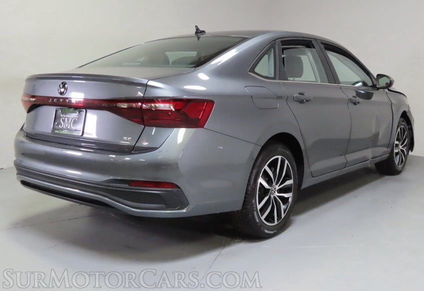2026 Volkswagen Jetta SE - Image 8