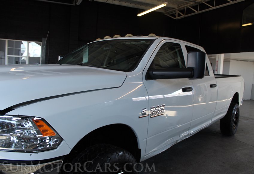 2014 Ram 3500. 4x4 - Image 31