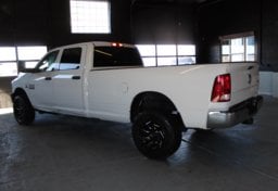 2014 Ram 3500. 4x4 - Image 9
