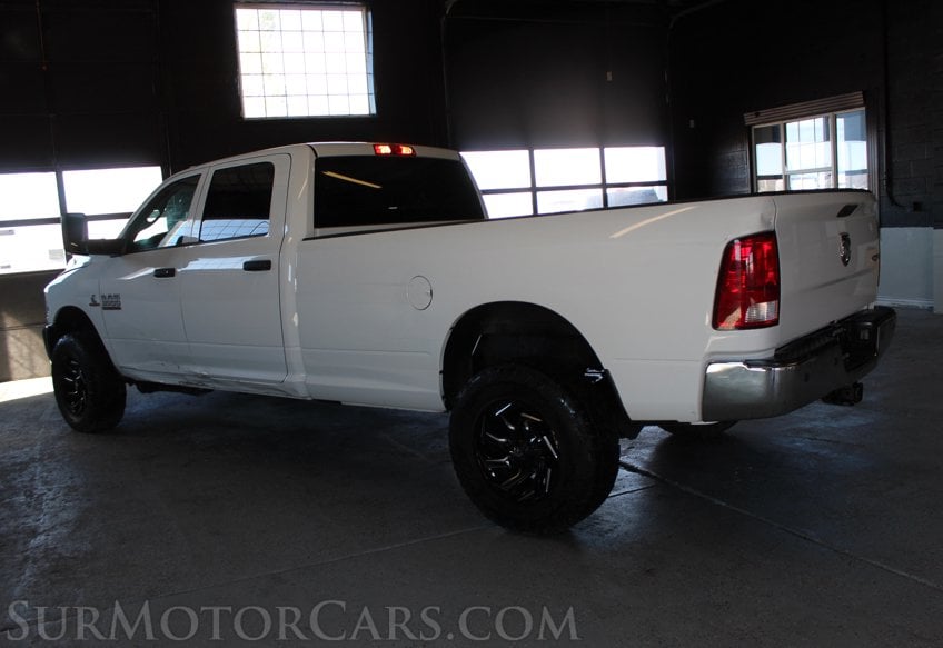 2014 Ram 3500. 4x4 - Image 6